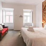 Chiado Prime By Homing ゲストハウス 3*